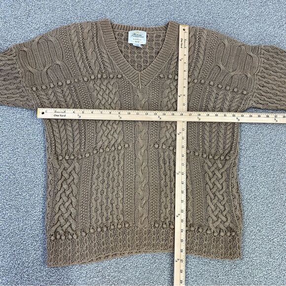 Express 90s Vintage Hand Knit Oversized Chunky Sweater Tan Taupe Medium V Neck - Picture 10 of 11